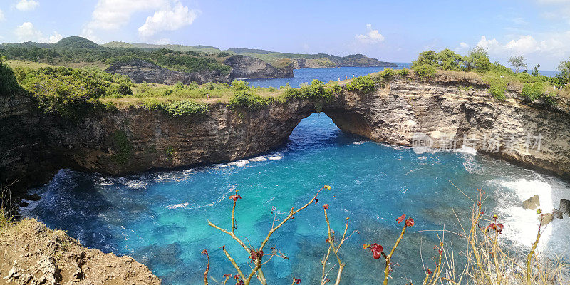 破碎的海滩，Nusa Penida，印度尼西亚巴厘岛